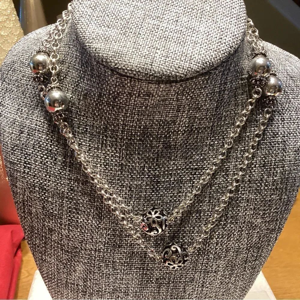 Shiny Silvertone Chain Accented Adjustable Floral Ball Necklace -